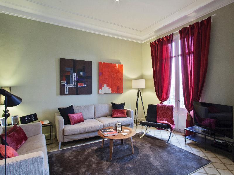 Urban District Apartment *